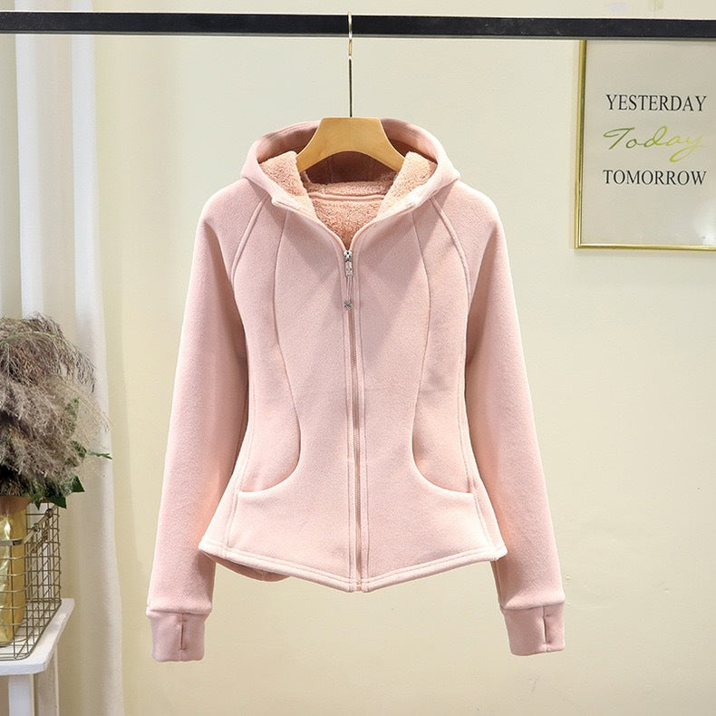 Veste en polaire confortable pour femmes avec fermeture éclair complète et capuche Chic & Stil