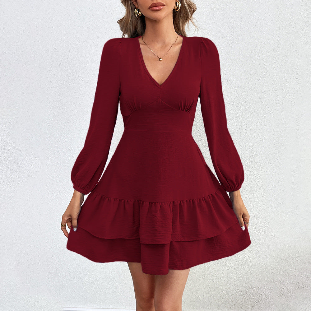 Robe mini femme avec ourlet volanté et élégantes manches bouffantes Chic & Stil