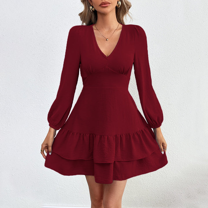 Robe mini femme avec ourlet volanté et élégantes manches bouffantes Chic & Stil