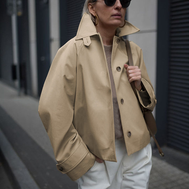 Casual jacket for ladies with a minimalist design and wide collar Lune London