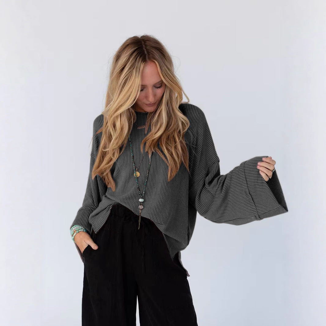 Oversized casual t-shirt for women with textured pattern Lune London
