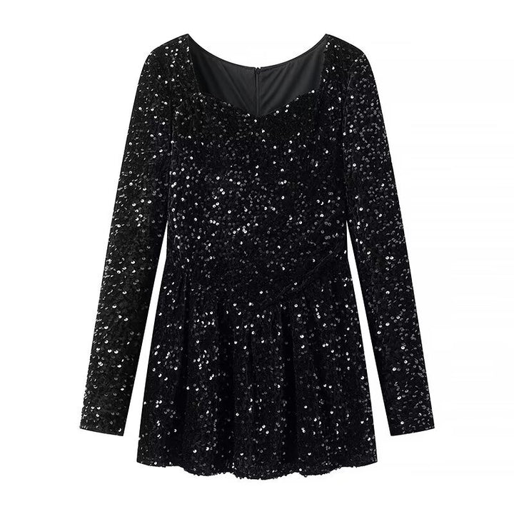 Sparkling evening dress for women with an elegant A-line cut Lune London