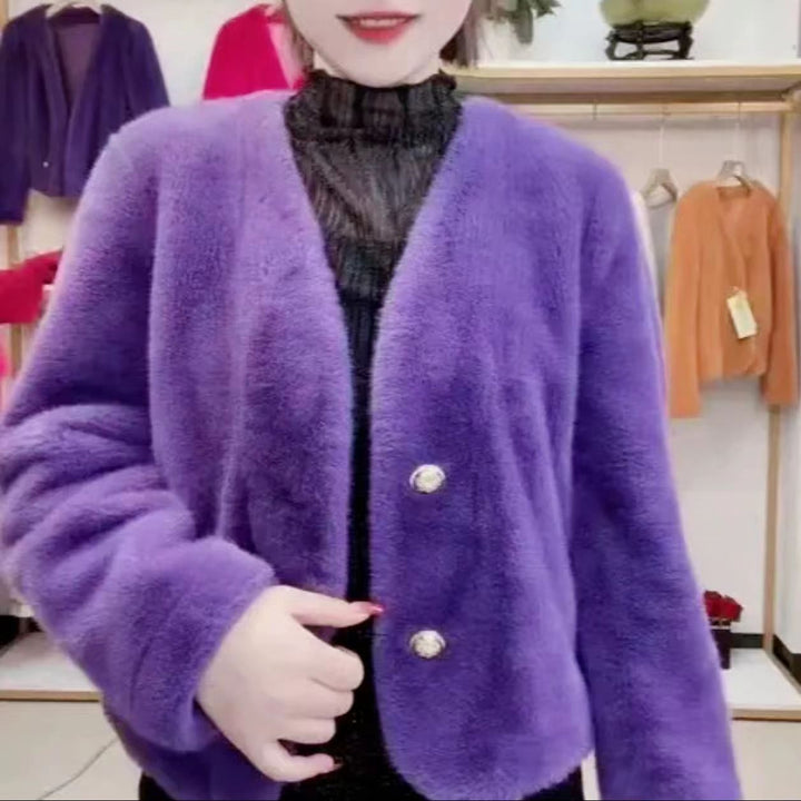 Veste courte en peluche pour femmes avec boutons élégants Chic & Stil