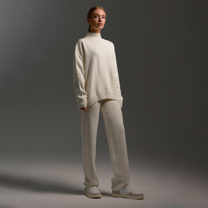 Combinaison tricotée confortable pour femmes avec col haut et coupe ample Chic & Stil