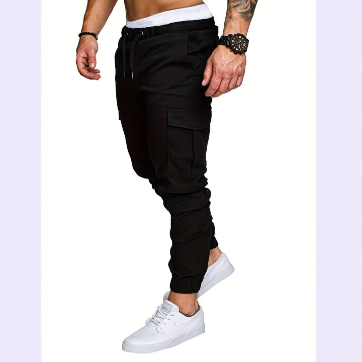 Cargo jogging pants for men with practical side pockets and elastic waist Lune London