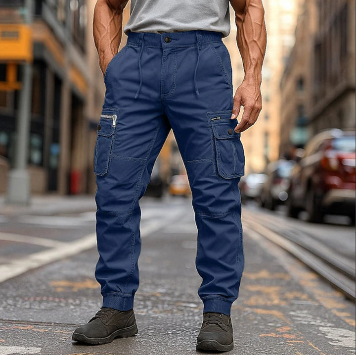 Men's cargo pants with multiple pockets and flexible fit Lune London