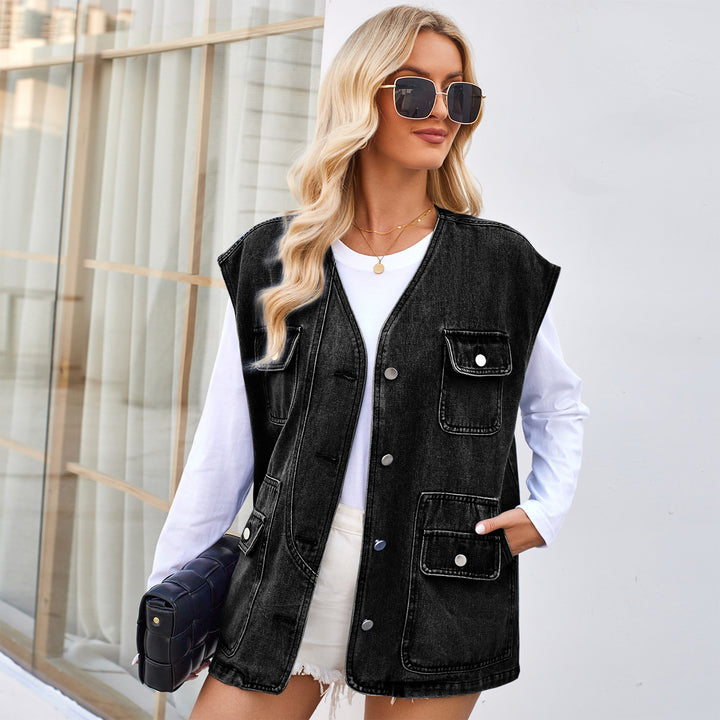 Women's denim jacket with large pockets and modern accents Lune London