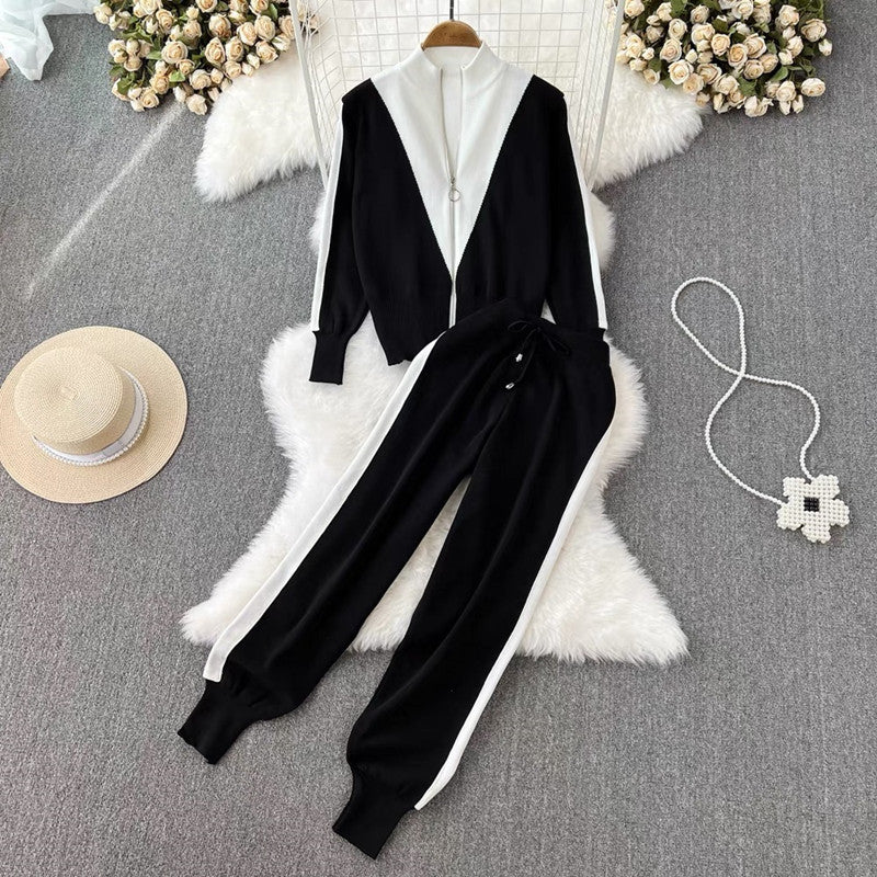 High-quality women's sporty lounge set with zipper Lune London