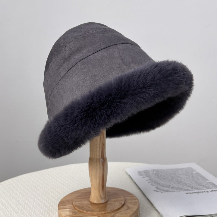 Ladies Warm and Elegant Fur Hat Lune London