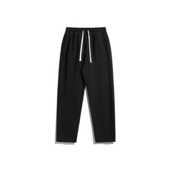 Comfortable athletic pants for ladies with elastic waist and side pockets Lune London