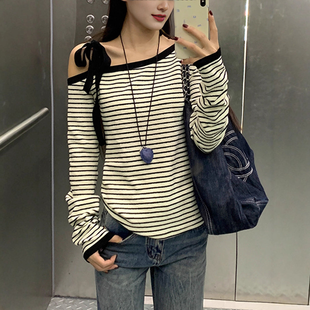 Women's Off-Shoulder Long Sleeve Shirt with Striped Pattern Chic & Stil