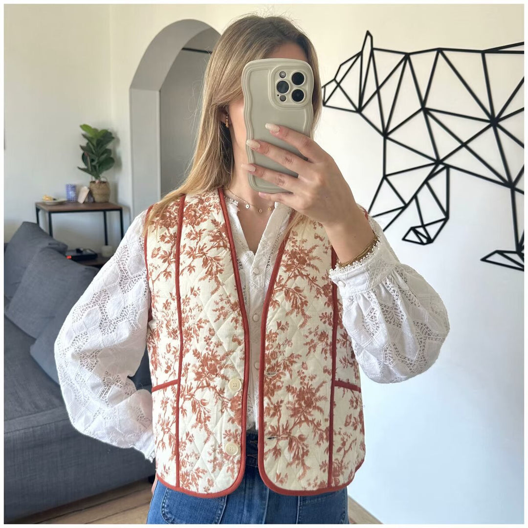 Women's vest with floral design and practical pockets Lune London