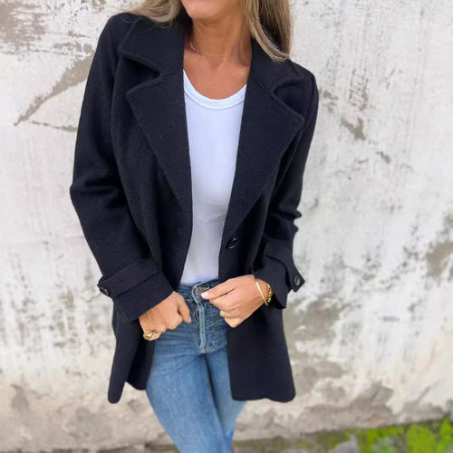 Lune London | Women's timeless wool blazer with practical lapel collar and pockets