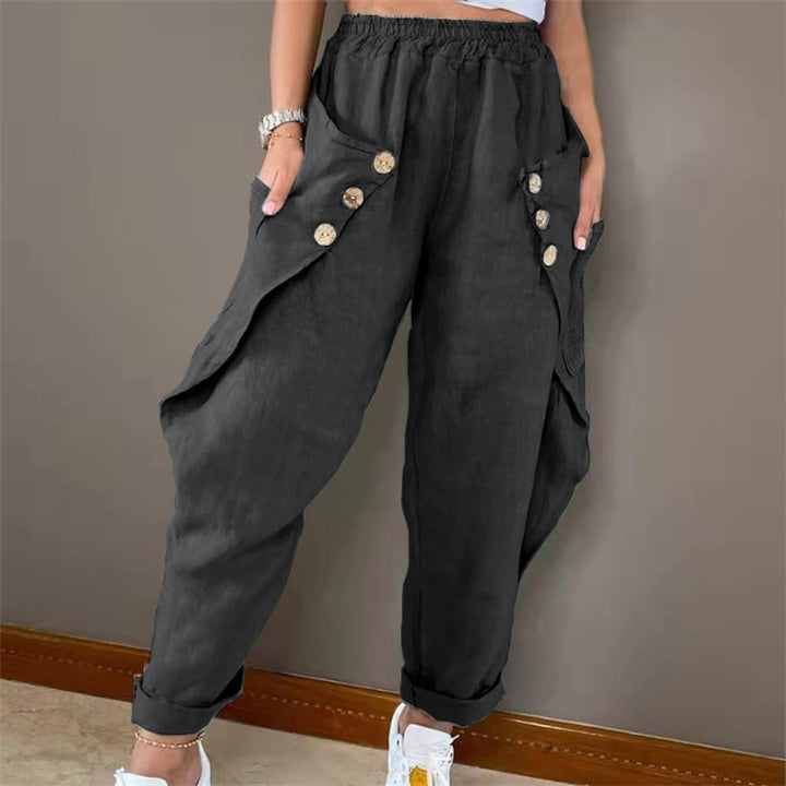 Casual summer pants for women with button details and practical side pockets Lune London