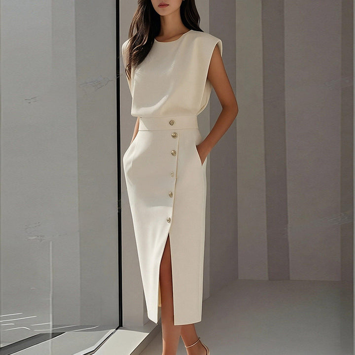 Robe midi élégante pour femmes avec détails de bouton et fente sur le côté Chic & Stil