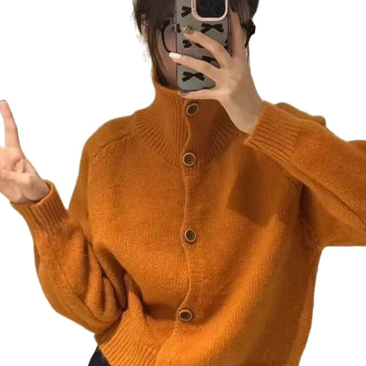 Cardigan pour femmes avec col montant et détails de boutons Chic & Stil