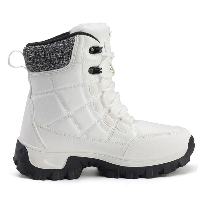 Winter hiking boots for women with non-slip sole and insulating inner lining Lune London