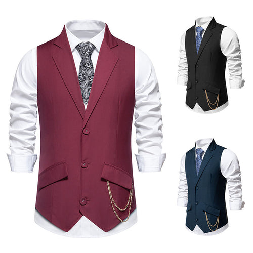 Elegant suit vest for men with practical pockets and chic and stylish accents