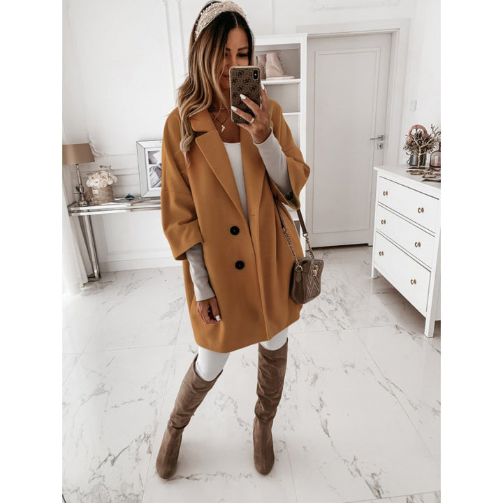 Ladies Oversized Blazer with a sleek cut and practical pockets Lune London