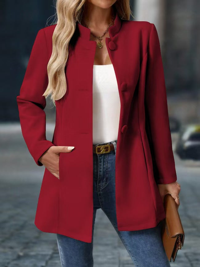 Trendy women's jacket with elegant button details and textured fabric Lune London