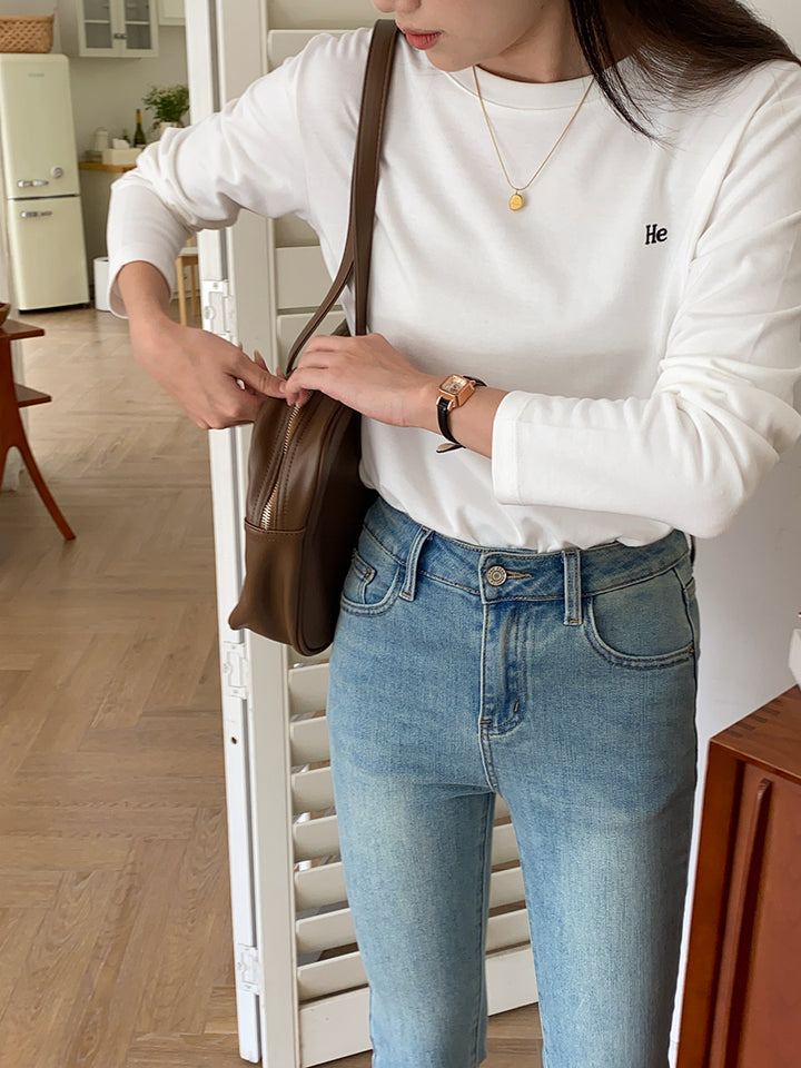 Women's casual long sleeve shirt with minimalist details Chic & Stil