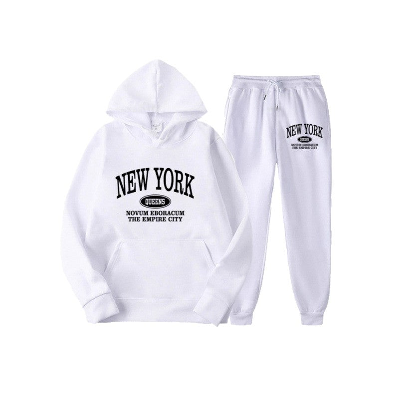Women's hoodie set with versatile lettering and comfortable pockets Chic & Stil