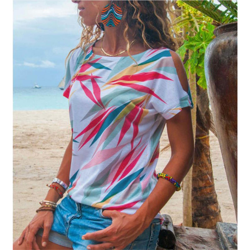 T-shirt pour femme avec coupe asymétrique et motif de feuilles colorées Chic & Stil