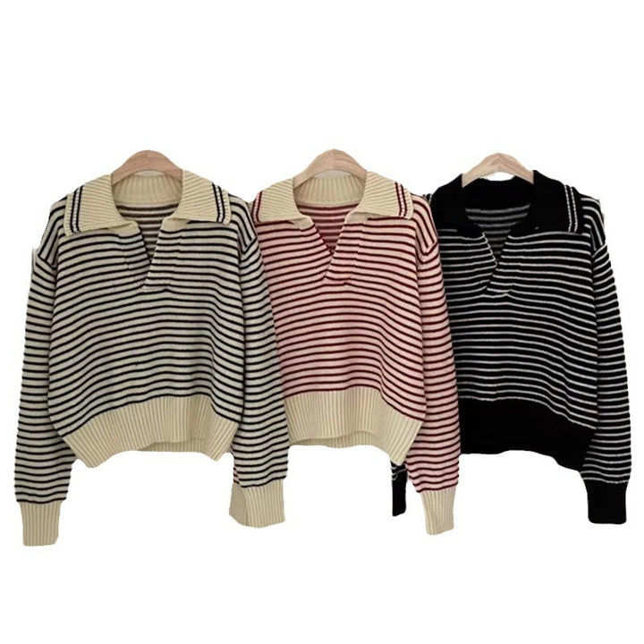 Ladies cozy knitted sweater with striped design and modern collar Lune London