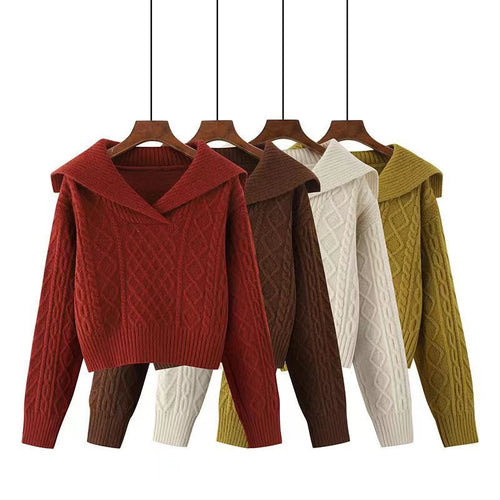 Knit sweater for women with wide collar and sophisticated twisted pattern Lune London