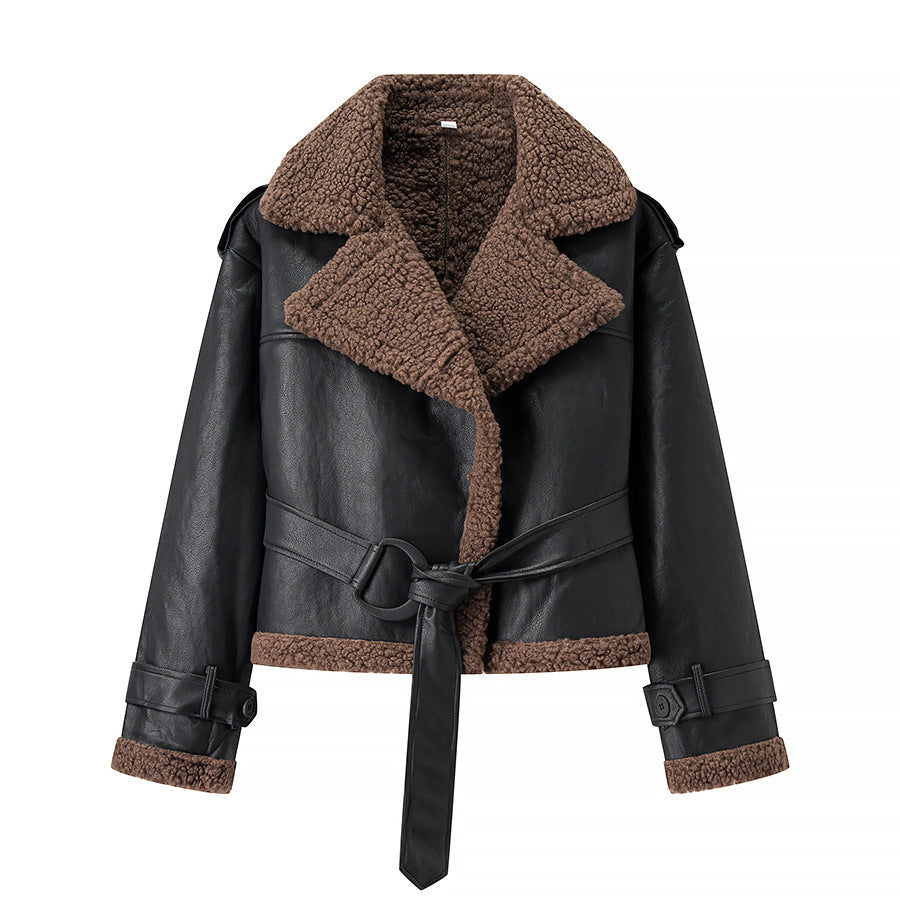 Trendy faux leather jacket for women with faux fur collar and adjustable belt Lune London