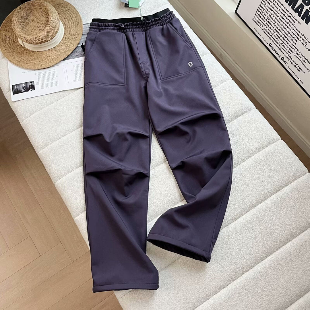 Pantalons de loisirs sportives pour femmes avec coupe innovante Chic & Stil
