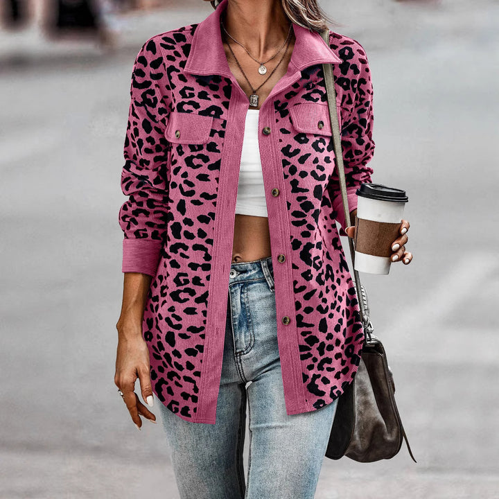 Leisure jacket for women with a textured leopard pattern and practical pockets Lune London
