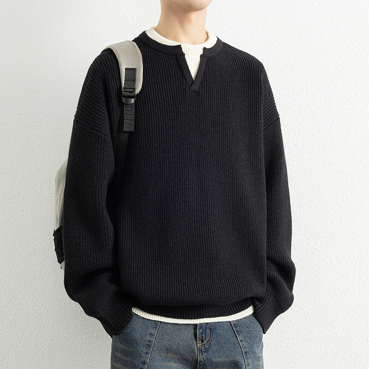 Men's knit sweater with V-neck and structured design Lune London