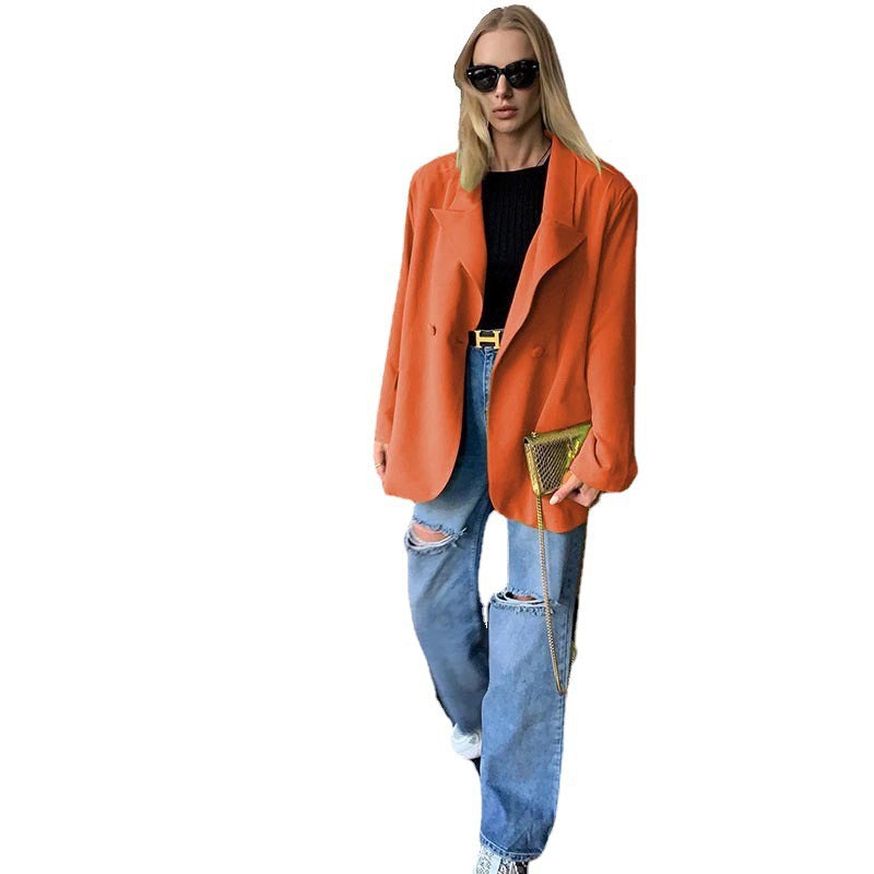 Fashion blazer for women with a relaxed fit and elegant button details Lune London