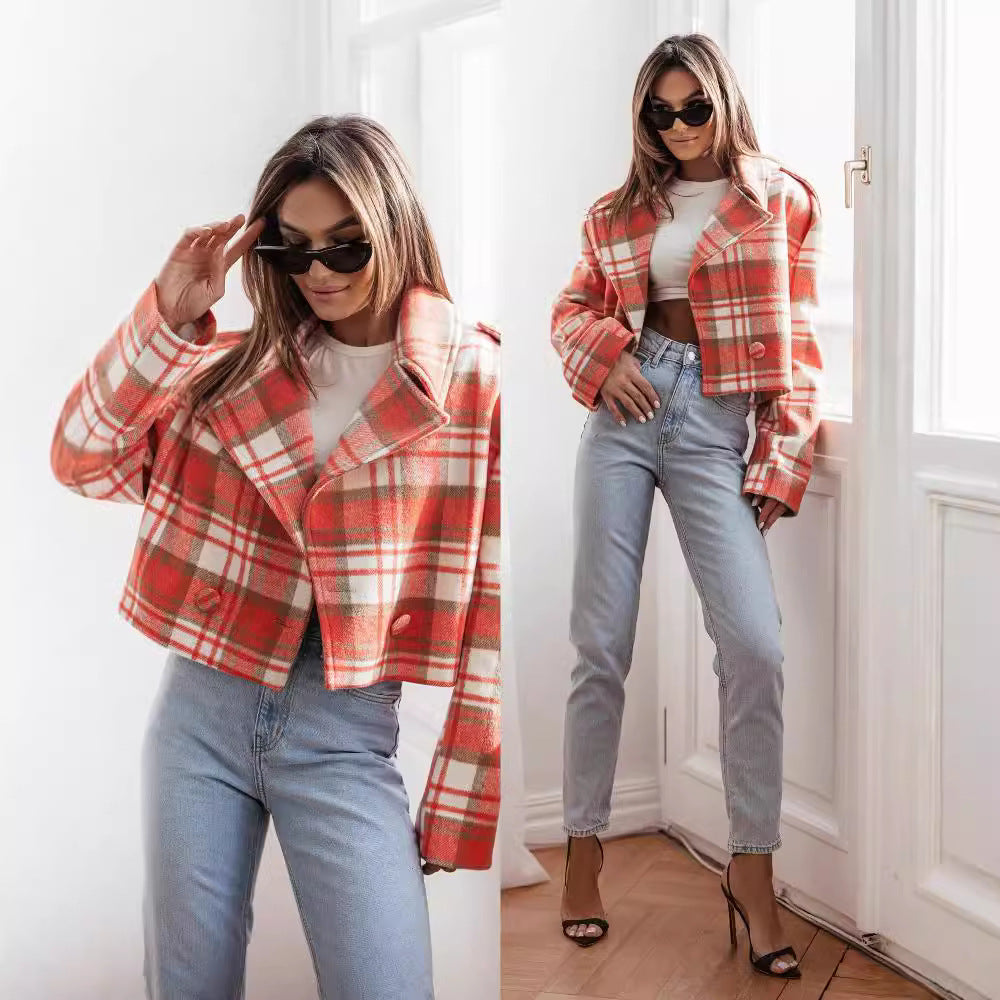 Plaid jacket for women with a modern cut Lune London