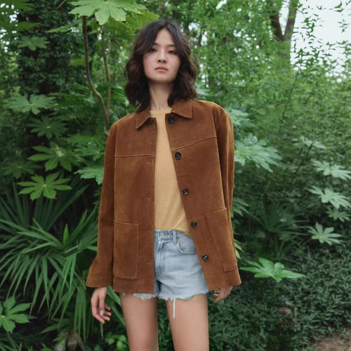 Women's suede jacket with modern design and large pockets Lune London