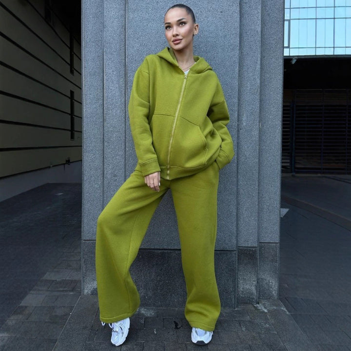 Women's sporty hoodie set with a loose fit and comfortable jogger pants Lune London