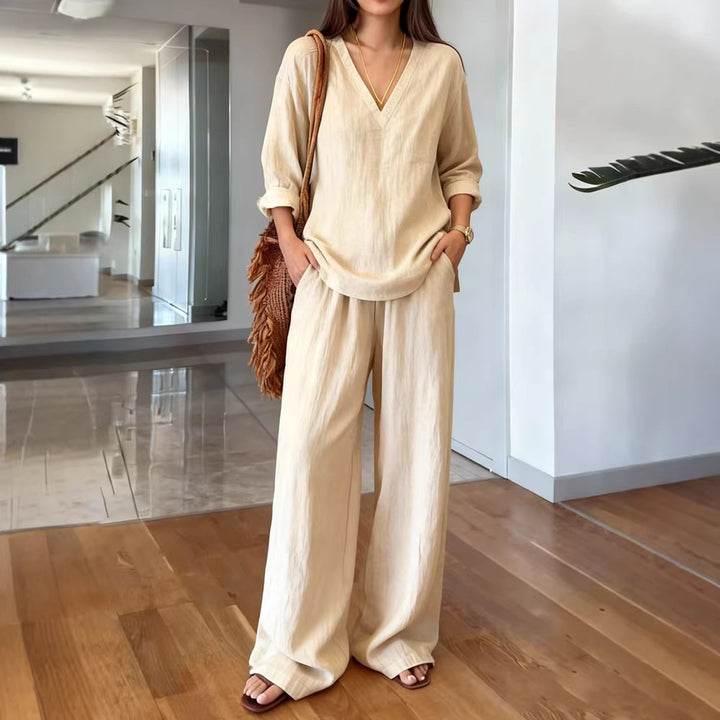 Women's Lightweight Summer Pants with Loose Fit and V-Neck Shirt Lune London