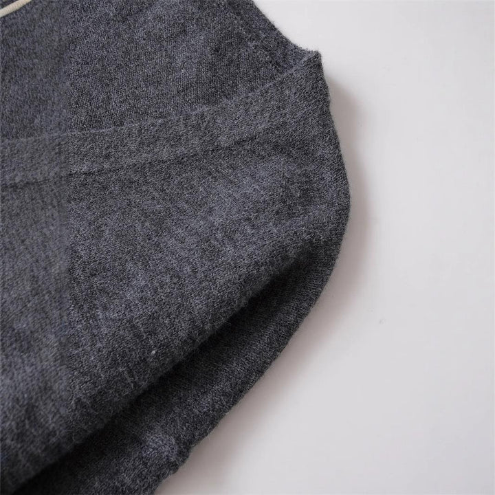 Ladies Short Knit Vest with V-Neck and Button Details Lune London