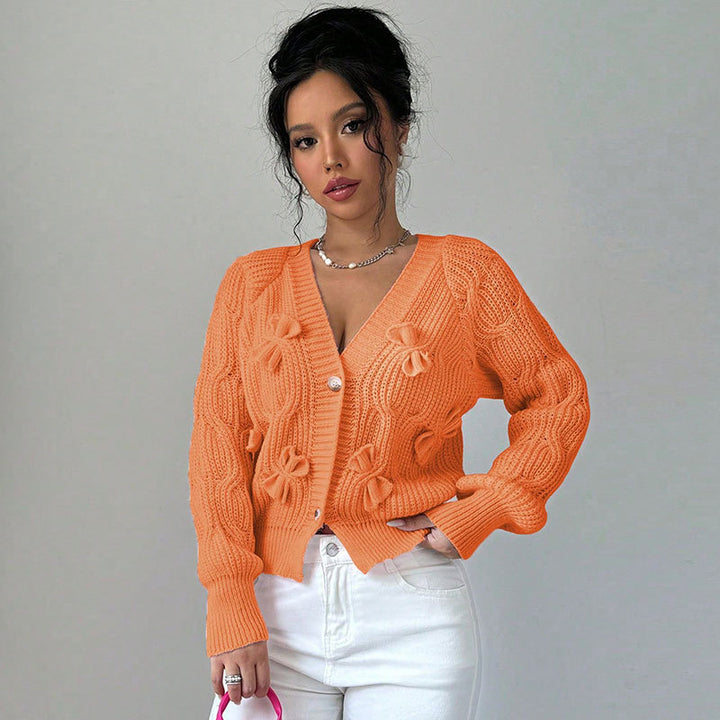 Cardigan pour femme avec design en relief floral et détails boutonnables Chic & Stil