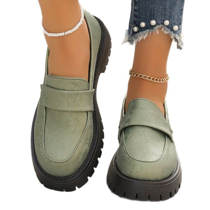 Loafers for women with a robust profile and elegant design Lune London