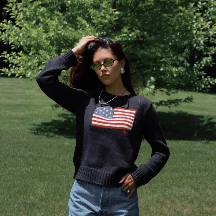 Fashionable women's sweater with USA flag application Lune London