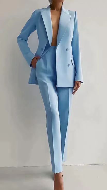 Women Elegant and Fitted Suit Set Lune London