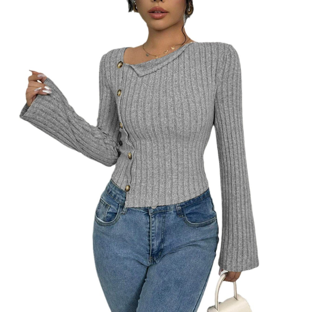 Pull femme avec encolure asymétrique et détails de boutons Chic & Stil