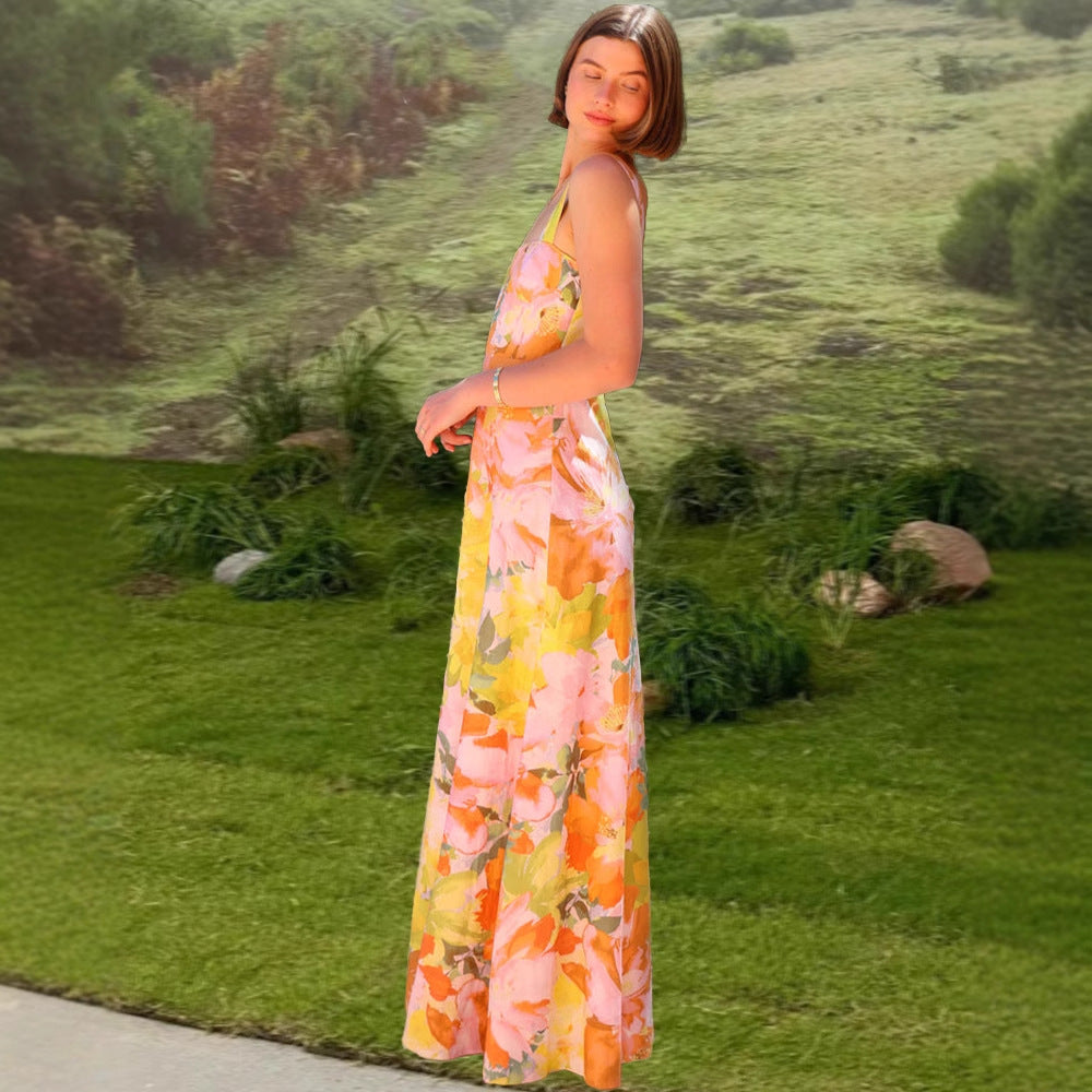 Maxi floral dress for women with fitted cut and spaghetti straps Chic & Stil