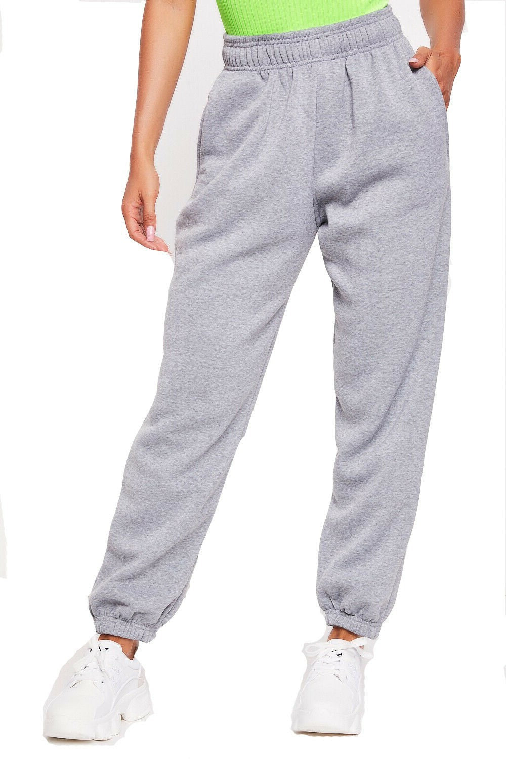 Women's comfortable sweatpants with elastic waistband and cuffs Chic & Stil