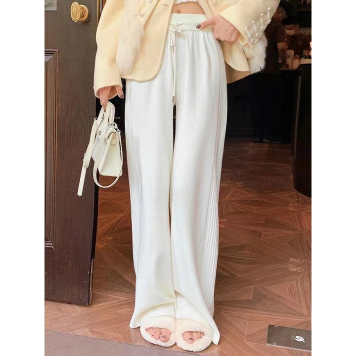 Pantalons de loisirs taille haute pour femmes avec coupe large et texture côtelée Chic & Stil