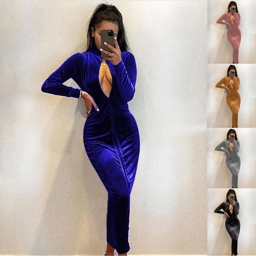 Elegant evening dress for ladies with deep V-neck and long sleeves Lune London