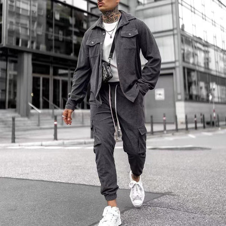 Trendy cargo pants for men with practical cut and casual chic jacket