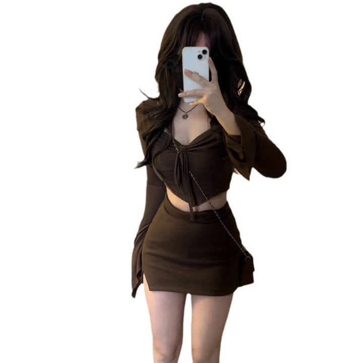 Women's crop top with decorative tie belt and wide sleeves Lune London
